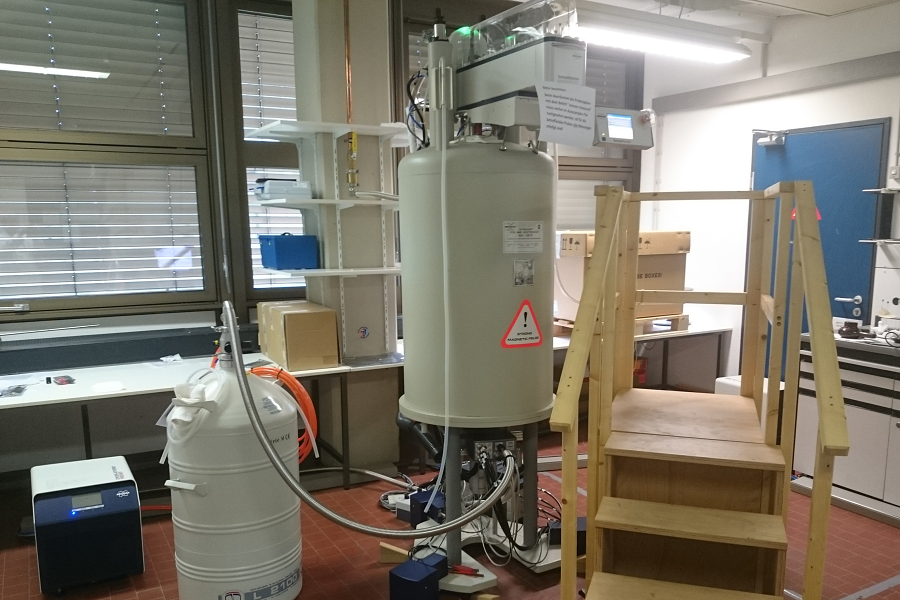 Bruker Avance III HDL